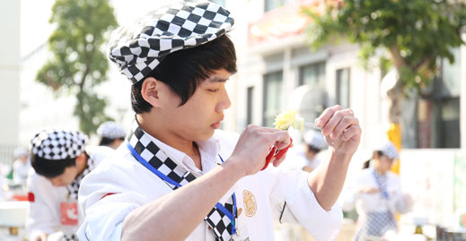 �����¶������ѧУ