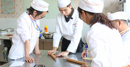 �����¶������ѧУ