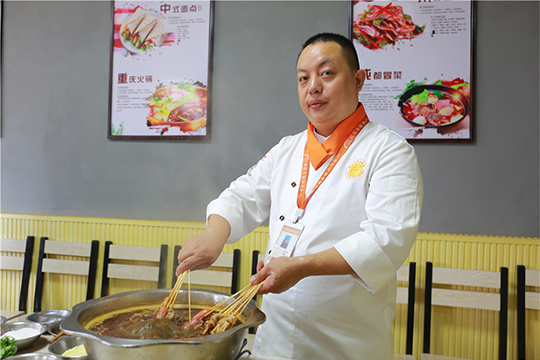 �����ϸ��У����ǵı��󣬼ҳ�Ӧ�����Ϊ���ӹ滮���õ�ǰ�̣�