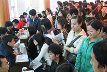 大规模失业潮来袭 学厨师高薪就业永不失业