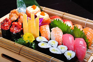 【招聘讯息】厦门天卓餐饮招聘日料寿司厨师