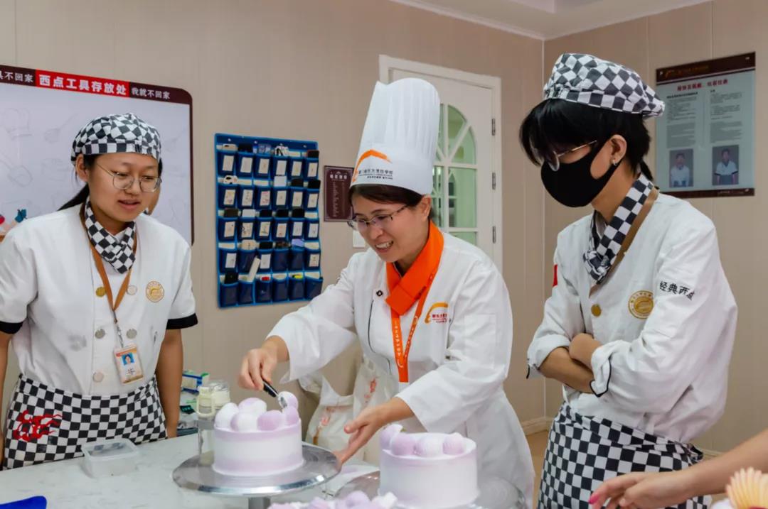 从来没有接触过西点的我能学会吗?