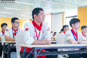 校企合作丨厦门新东方名企宣讲会,让学子就业无忧,赢在校园!