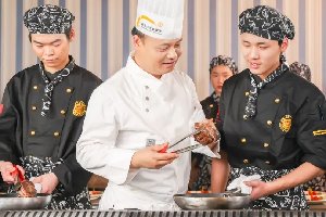 厦门新东方告诉你:为什么要在中考成绩公布前择校报名