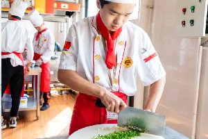 为什么说学徒比不上职校毕业生,原因都在这里!