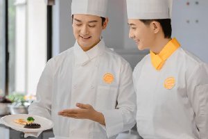 临近中考,为何他们要提前择校?