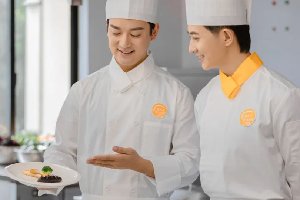 与普高相比,报读厦门新东方有哪些优势?