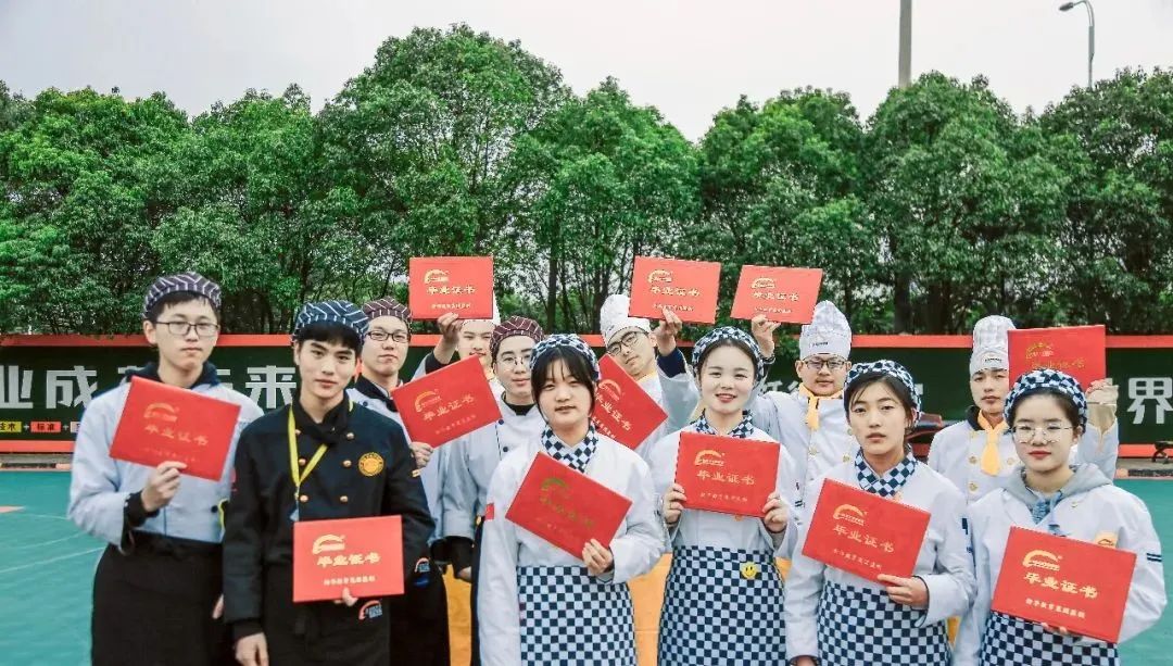 官方:考试结束,这4类人必须要注意!再不看就报不上了!
