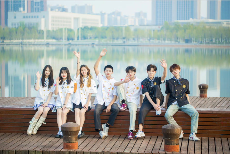 ͬѧ����Ҫ���Ļ����谭������ѧ�ĽŲ���