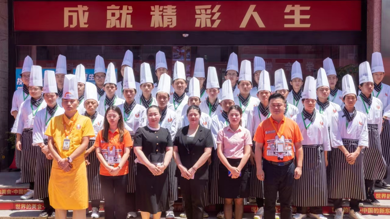 你好,新同学!厦门新东方产教融合定向班开班典礼成功举行!