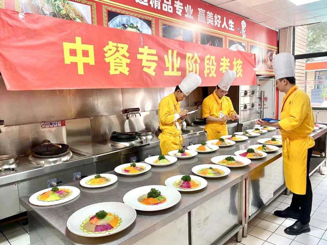 中餐阶段考核 | 烹饪求知的路上,厦门新东方与你在一起!