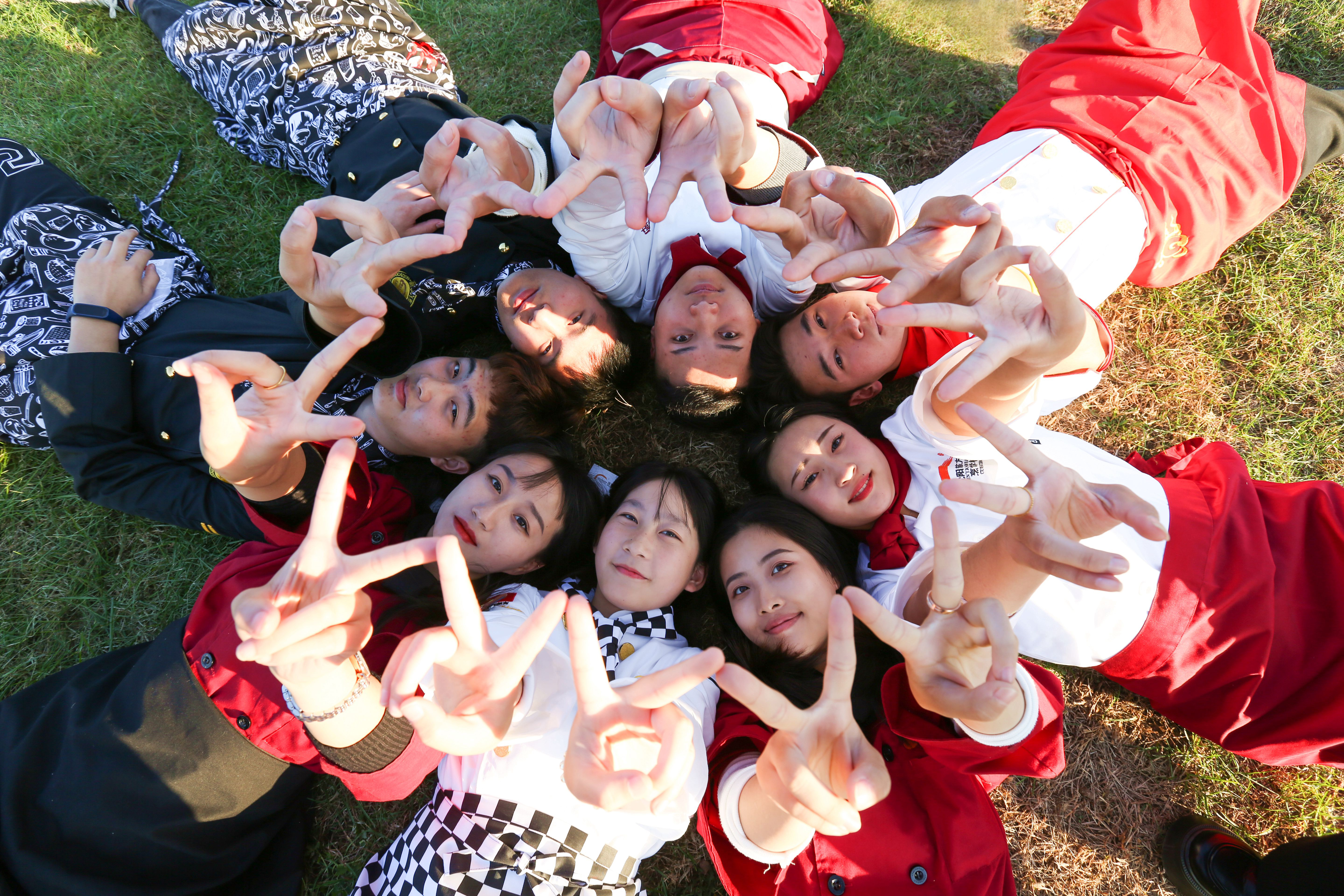 ʮ������������ѧ�Ļ��Σ���ְУѧ��ʦ��������ѧ����