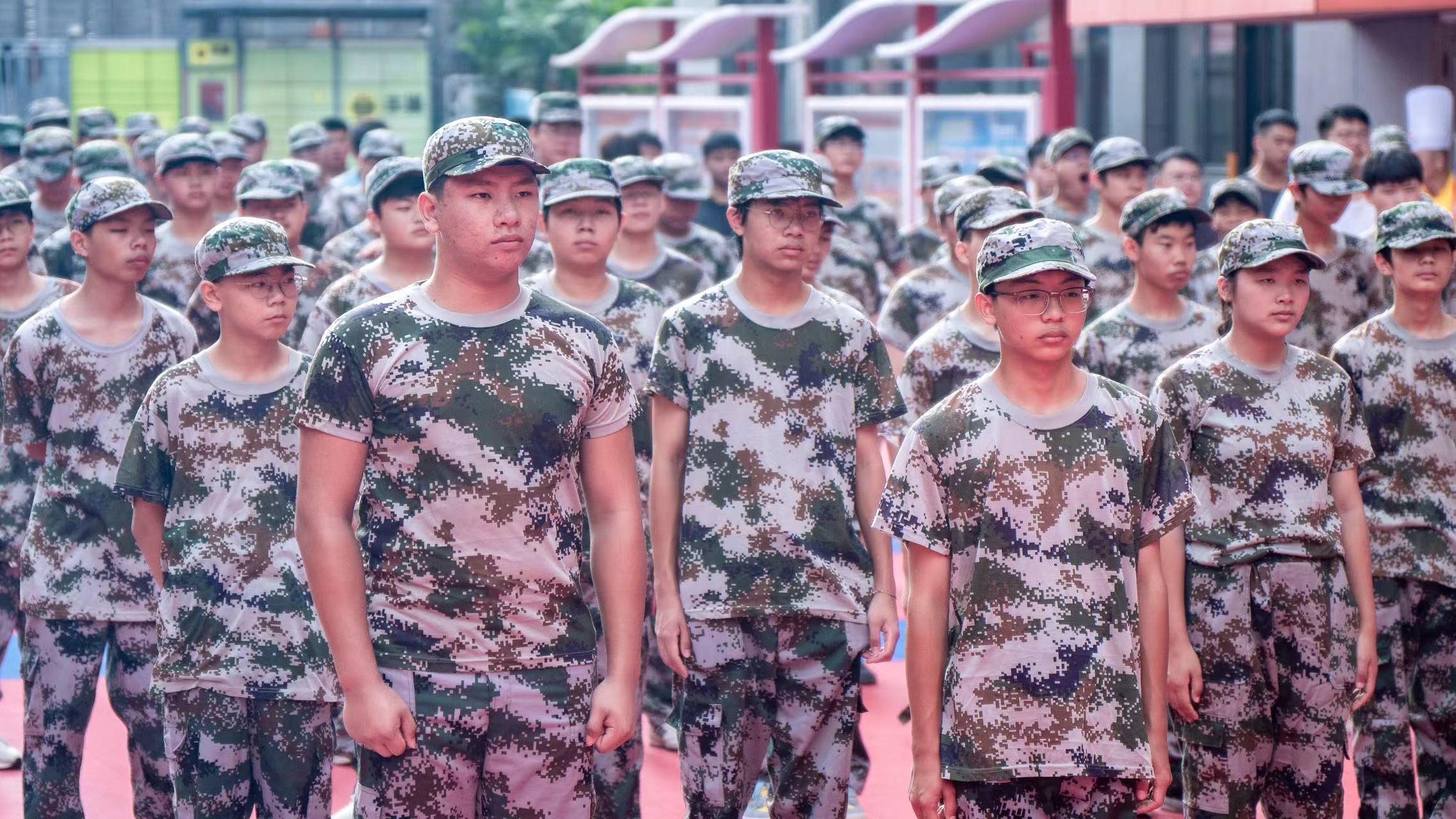 校园军训燃壮志,英气少年正启航!我校2024级学生军训开营!