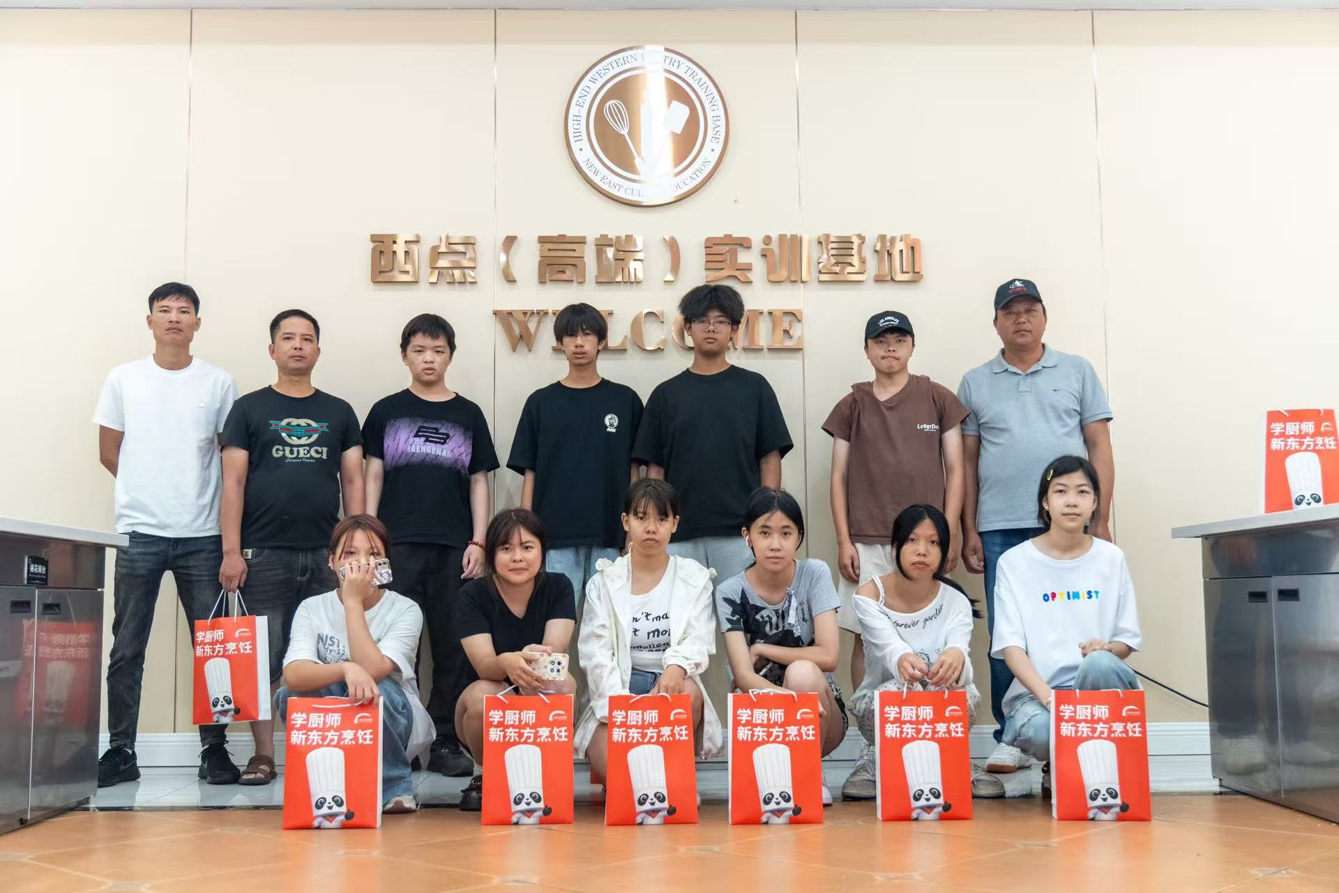 中考后的甜蜜之旅:当青春在厦门新东方邂逅烘焙魔法