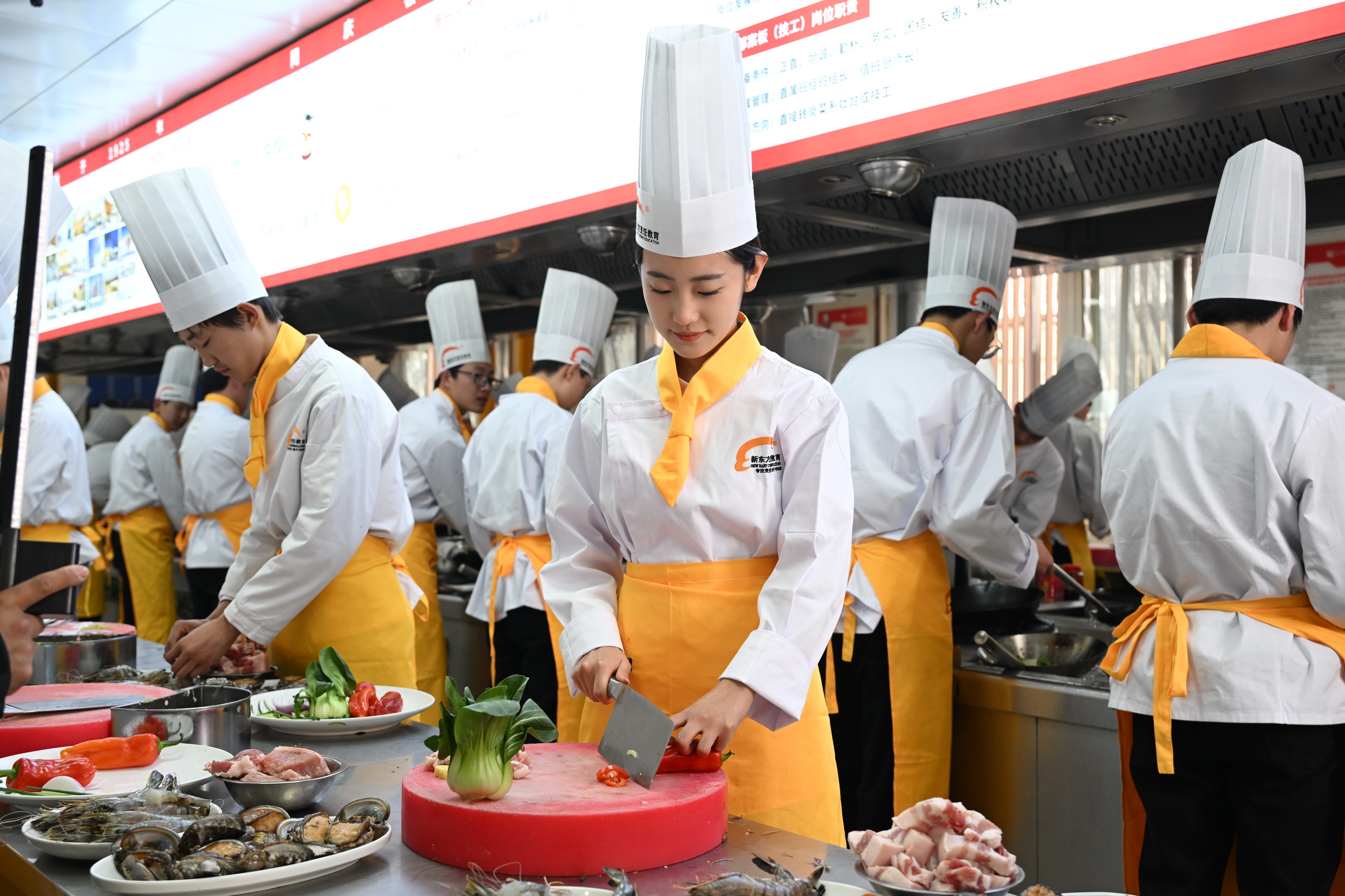 �����¶�����ͼֱ����ѧԱ�����񡱿���ʵ¼��