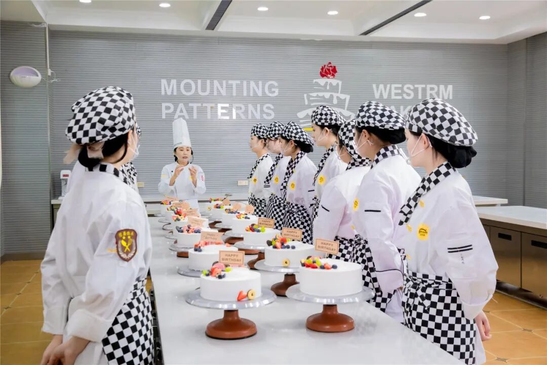 初高中生在厦门学西点西餐,为什么要选厦门新东方?