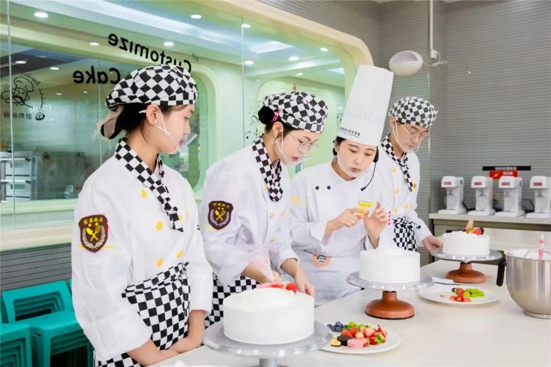 多大年龄适合学厨师?年纪大记不住怎么办?这个答案有点出人意料!