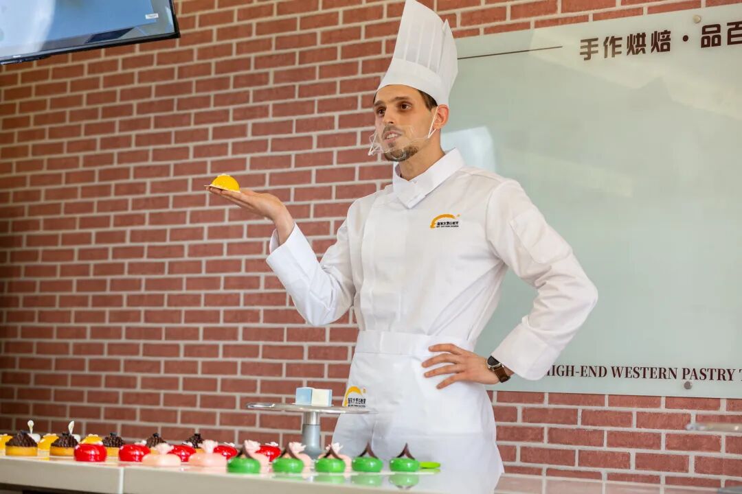 3大原因告诉你:学西点烘焙为什么一定要来线下正规学校 !