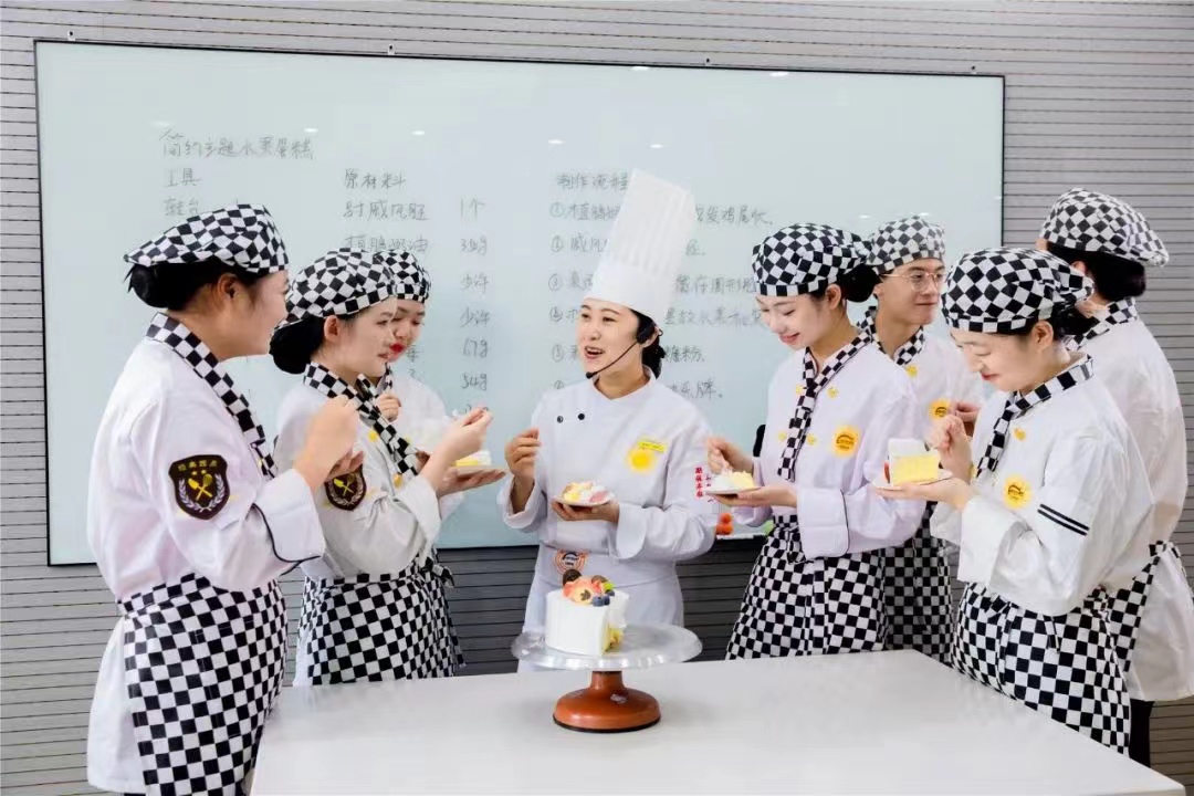 【实力派西点校园】不只有上课,在厦门新东方还有这些惊喜!