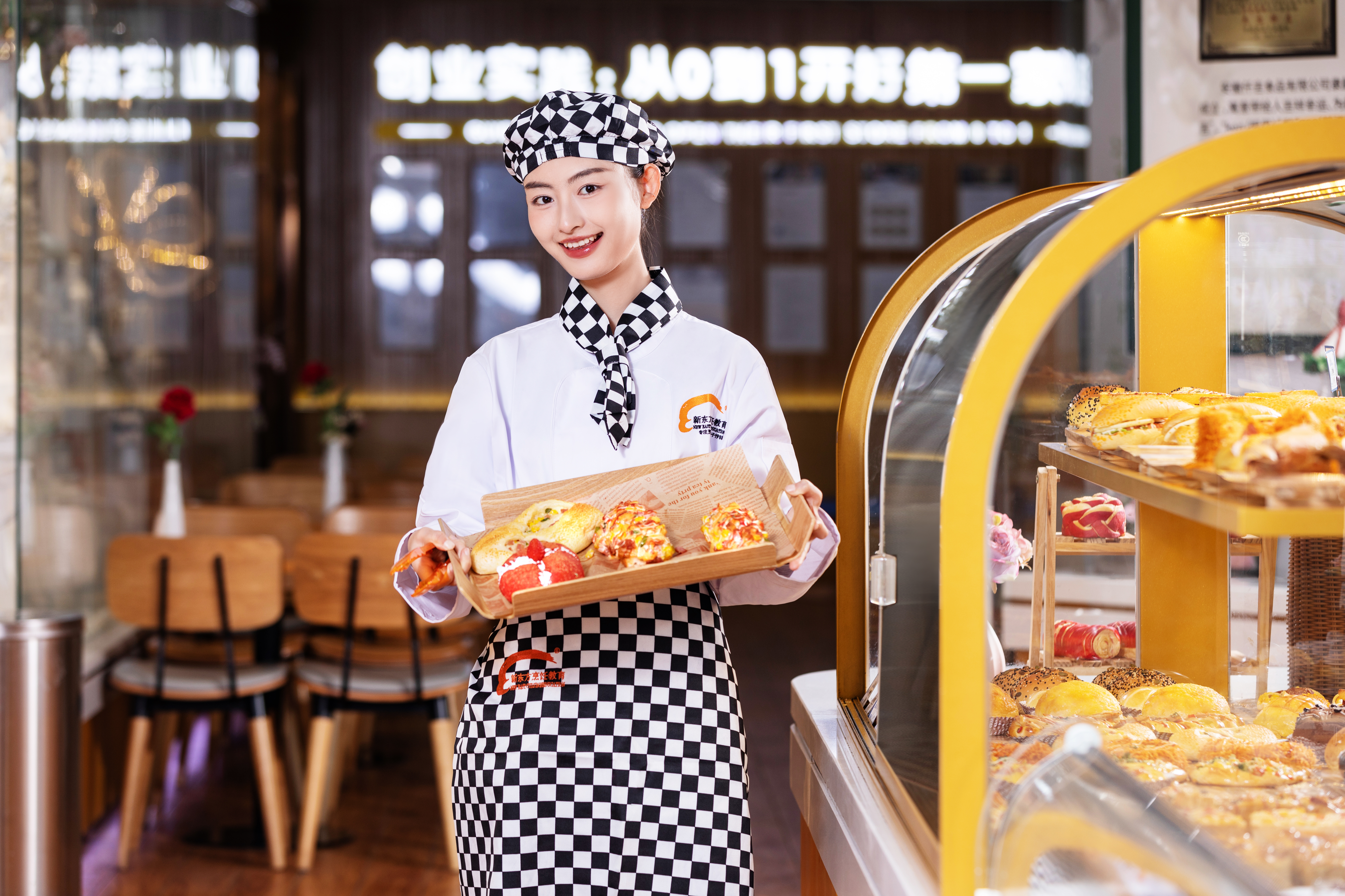 学西点烘焙的8大理由!学一门手艺永不怕失业>>